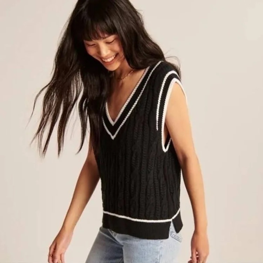 Abercrombie Sweater Vest